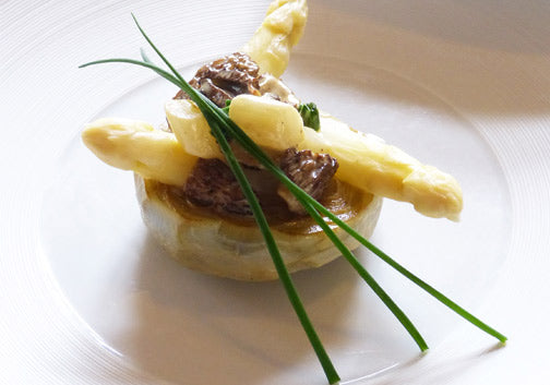 Artischocken mit Morchel-Spargel-Ragout