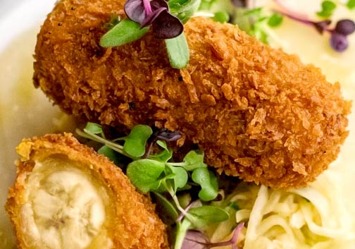 Knusper-Currybanane mit Kohlrabisalat