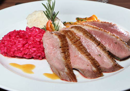 Knusprige Entenbrust mit Randen Risotto