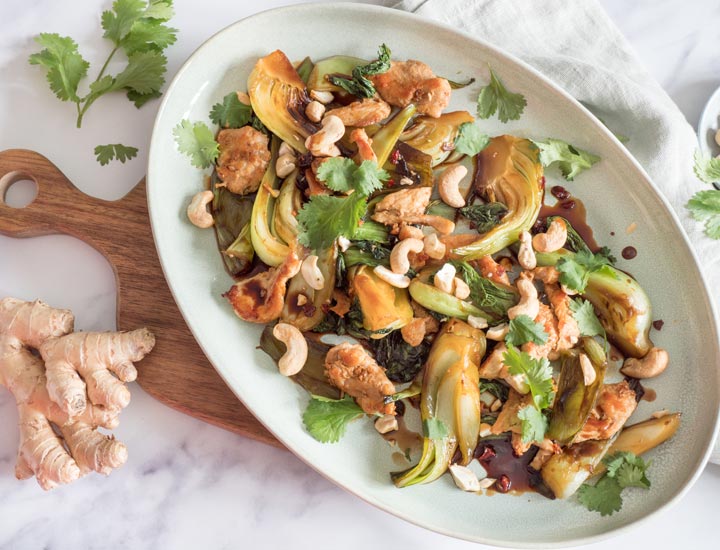 Pak Choi mit Ingwerpoulet und Cashew