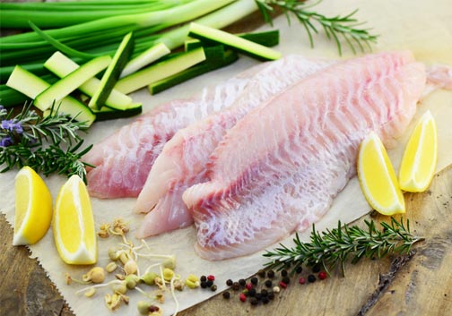 Fischzöpfchen auf Rieslingschaum
