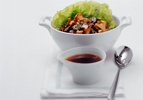 Geschmorte Waldpilze mit Portweinsauce